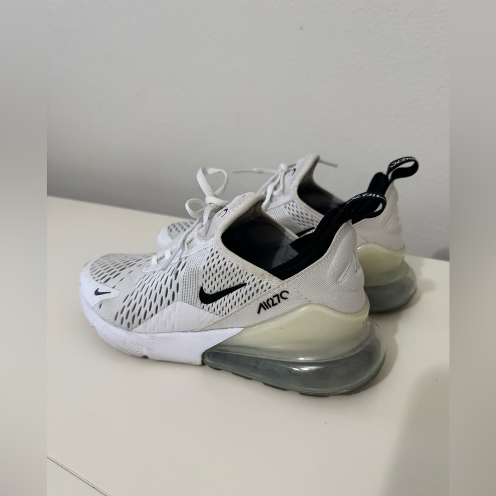 Nike Air Max 270